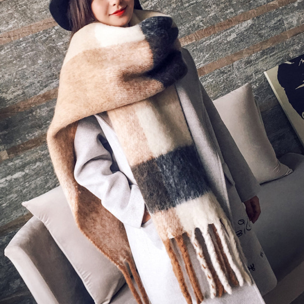 Lorena Cashmere Grote Sjaal met Plaid en Slierten voor Complete Warmte en een Finishing Touch Accessoire