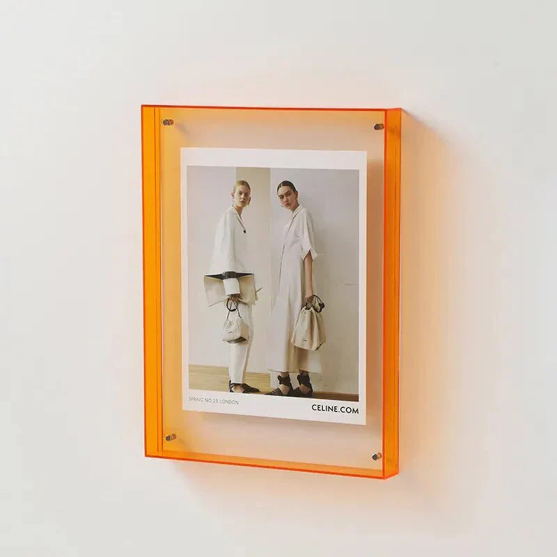 ColorFrame - Decoratieve Fotolijst van Levendig Gekleurd Transparant Acryl voor Modern Stijlvol Interieur