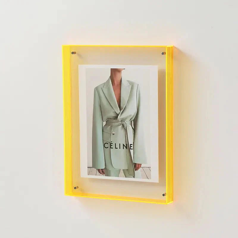 ColorFrame - Decoratieve Fotolijst van Levendig Gekleurd Transparant Acryl voor Modern Stijlvol Interieur